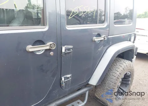 2008 Jeep Wrangler Unlimited Sahara z USA, uszkodzony, nr VIN 1J4GA59118L574387